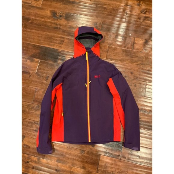 Wild Outdoor Apparel Co Purple & Red Mountain to Bar Soft Shell Jacket, Size M